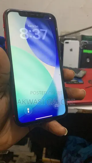 Apple iPhone 11 64 GB Red