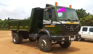 Mercedes-Benz Single Axle Tipper Truck 1996 Green