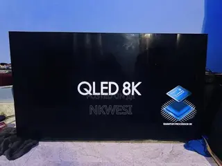 55” Samsung QLED 8K Resolution