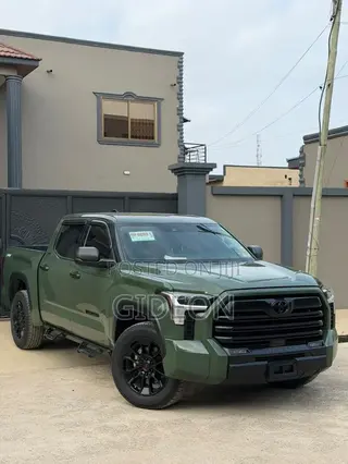 Toyota Tundra SR5 2022 Green