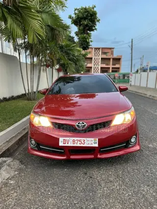 Toyota Camry SE Sport 4dr Sedan (2.5L 4cyl 6A) 2014 Red