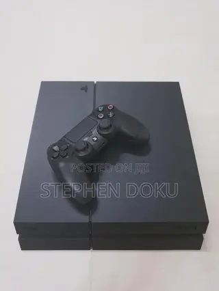 Sony Playstation 4 Standard