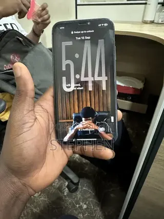 Apple iPhone 11 64 GB Black