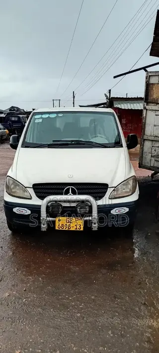 Mercedes-Benz Vito 2011 White