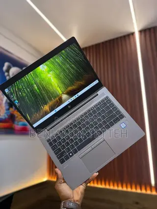 Laptop HP ZBook Firefly 14 G7 16GB Intel Core i5 SSD 512GB