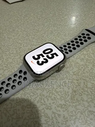 Apple Watch Series 7 41mm GPS Cellular