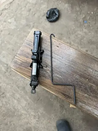 Original Car Jack Available for All Cars