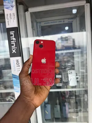 Apple iPhone 13 128 GB Red