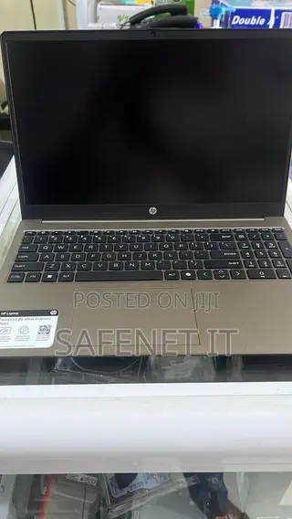 New Laptop HP 15 8GB Intel Core i3 SSD 256GB