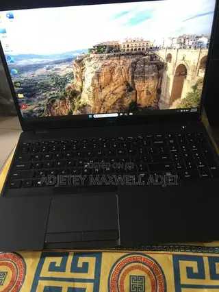 Laptop Dell Latitude 5501 8GB Intel Core i5 SSD 256GB