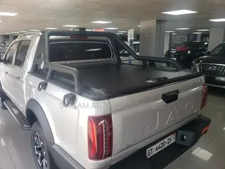 Jac T9 4wd Retractable Roller Cover With Sports Roll Bar