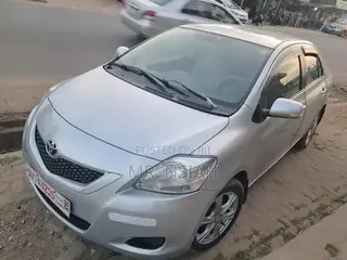 Toyota Belta 2010 Silver