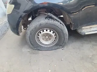 Car Tyre for Pickup Forsale
