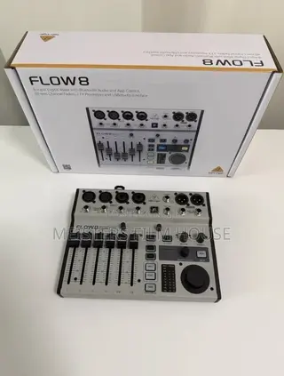 Behringer Flow8