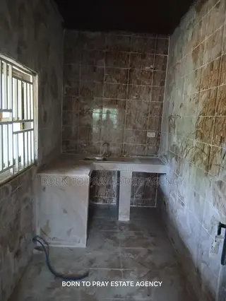 2bdrm Apartment in Born To Pray Estate, Ejisu-Juaben Municipal for rent