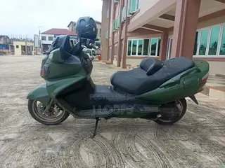 Suzuki Burgman 2024 Green