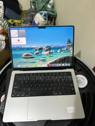 Laptop Apple MacBook Pro 2021 M1 16GB Apple M1 Pro SSD 1T