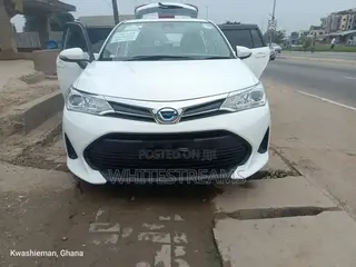 Toyota Corolla Fielder 1.5 Hybrid FWD 2020 White