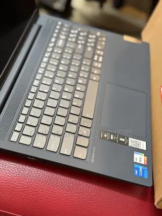 Laptop Lenovo IdeaPad 5 Slim 13th Gen i7 8GB Intel Core i5 SSD 256GB