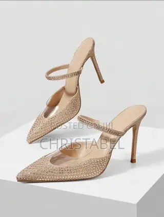 Ladies Gold Pointed Heel