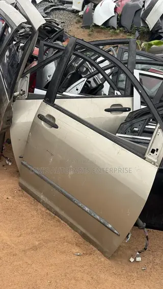 Toyota Sienna 2005,2006,2007,2008,2009,2010 Doors Set Available