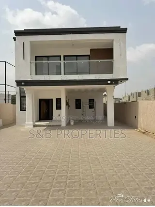 4bdrm House in Kwabenya for sale