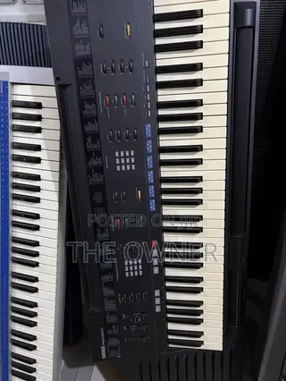 Yamaha PSR 2500