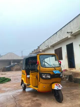 TVS King Deluxe Plus iTouch Start 2024 Yellow