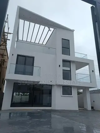 4bdrm Duplex in East Legon for sale