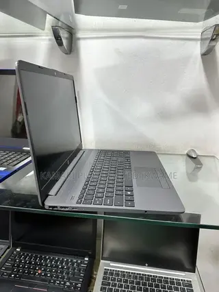 Laptop HP 250 G5 8GB AMD Ryzen 5 SSD 256GB