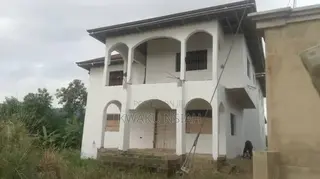 5bdrm House in Damas 2, Pokuase for sale