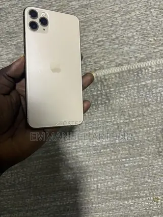 Apple iPhone 11 Pro Max 64 GB Gold