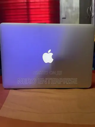 Laptop Apple MacBook Air 8GB Intel Core i5 SSD 128GB