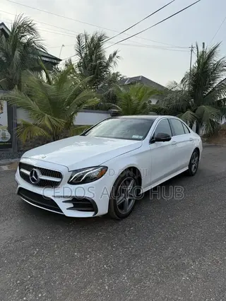 Mercedes-Benz E300 4Matic AWD Sedan (2.0L 4cyl 9A) 2017 White