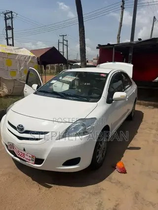 Toyota Belta 2010 White
