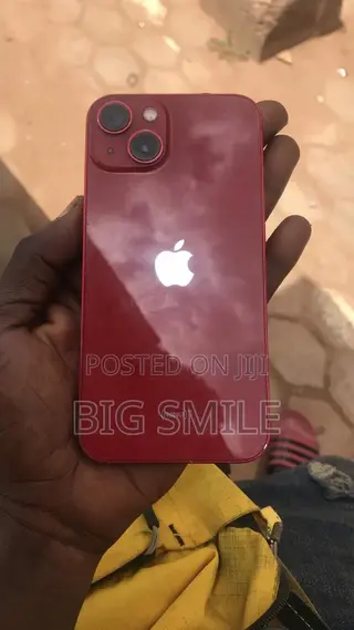 Apple iPhone 13 128 GB Red
