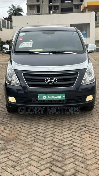 Hyundai Starex 2017 Grey