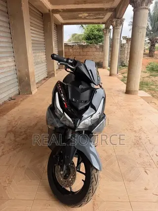 Yamaha Aerox 2024 Black