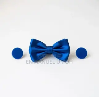 Classic Ladies Bow Tie With Matching Earrings