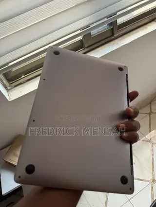 Laptop Apple MacBook Pro 2020 8GB Apple M1 Pro eMMC 256GB