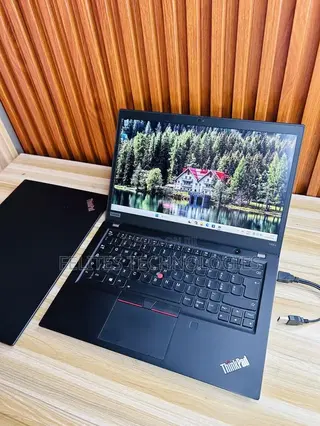 Laptop Lenovo ThinkPad T490s 16GB Intel Core i7 SSD 512GB
