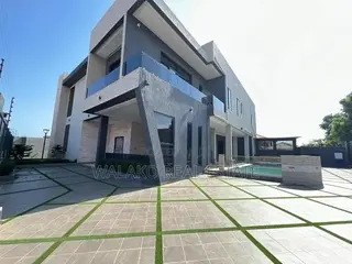 5bdrm House in Airport Residential Area for sale