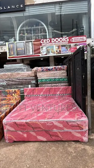 Queen Size Complete Bed