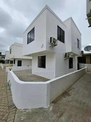 2bdrm Townhouse / Terrace in Nmai Djorn for rent