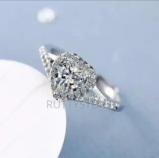 925 Sterling 2 Carat Moissanite Gemstone Heart Ring (Adjustable Size)