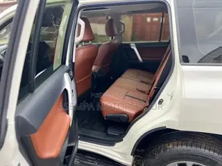 Toyota Land Cruiser Prado 2018 White
