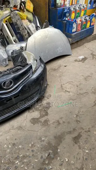 Toyota Vitz Front Cut 2012
