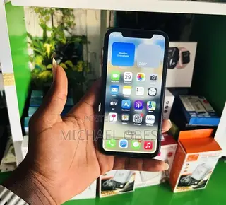 Apple iPhone XR 64 GB Red