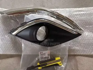 Outlander 2017 Fog Lamp Cover With Chrome