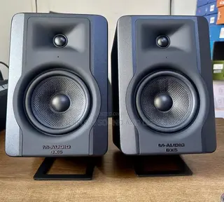 M-Audio Bx5 D3 100-Watts Bi-Amplified Studio Monitors[Pair]